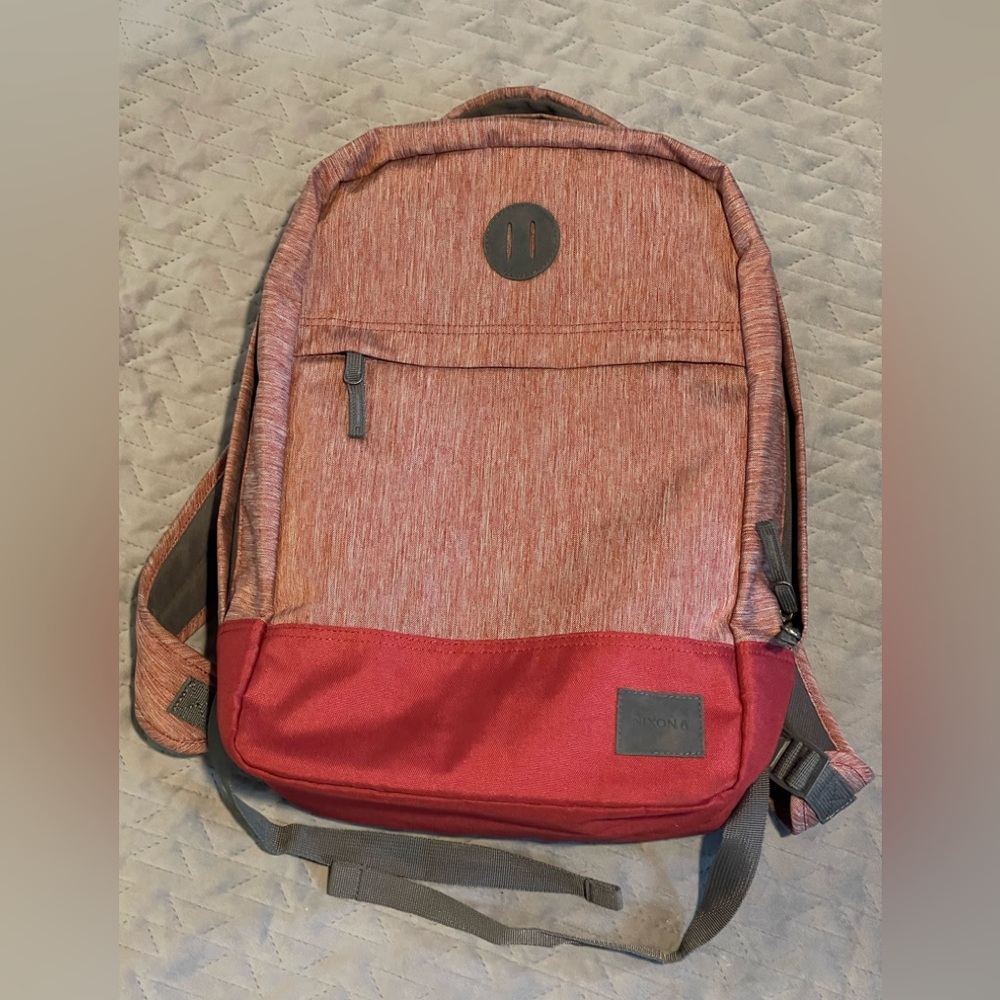 Nixon backpack pre-owned condition‎